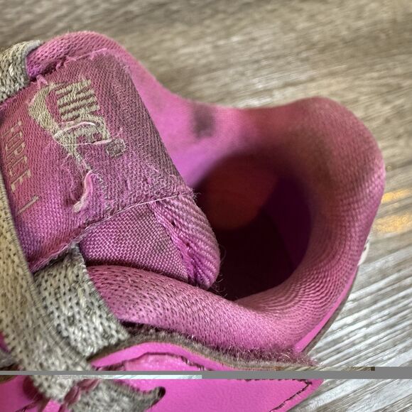 Nike Girls Air Force 1 Low Easy On Sneakers Shoes 10C Pink White Hook And Loop - Picture 8 of 10